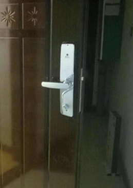 密码锁指纹锁安装项目